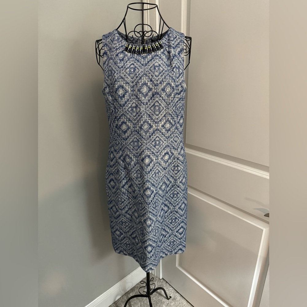 Etcetera Jeweled Neckline Aztec Patterned Neckline in Size 6